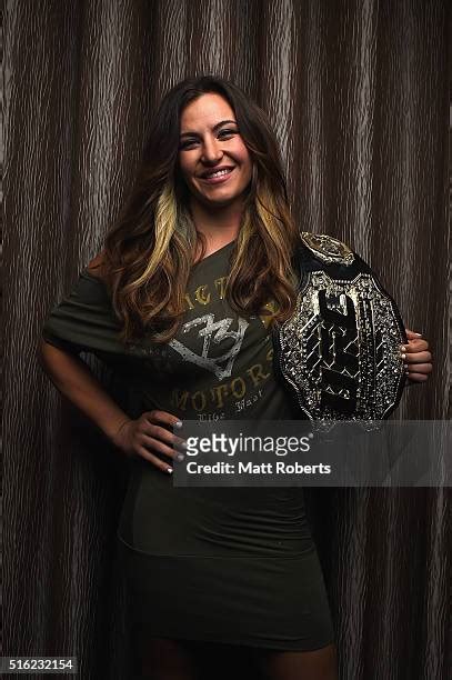 2 217 photos et images haute résolution de Miesha Tate